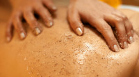 Full Body Scrub Massage